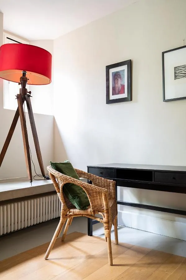 Boutique Apartment With Private Rooms And Garden Oasis Florencja
