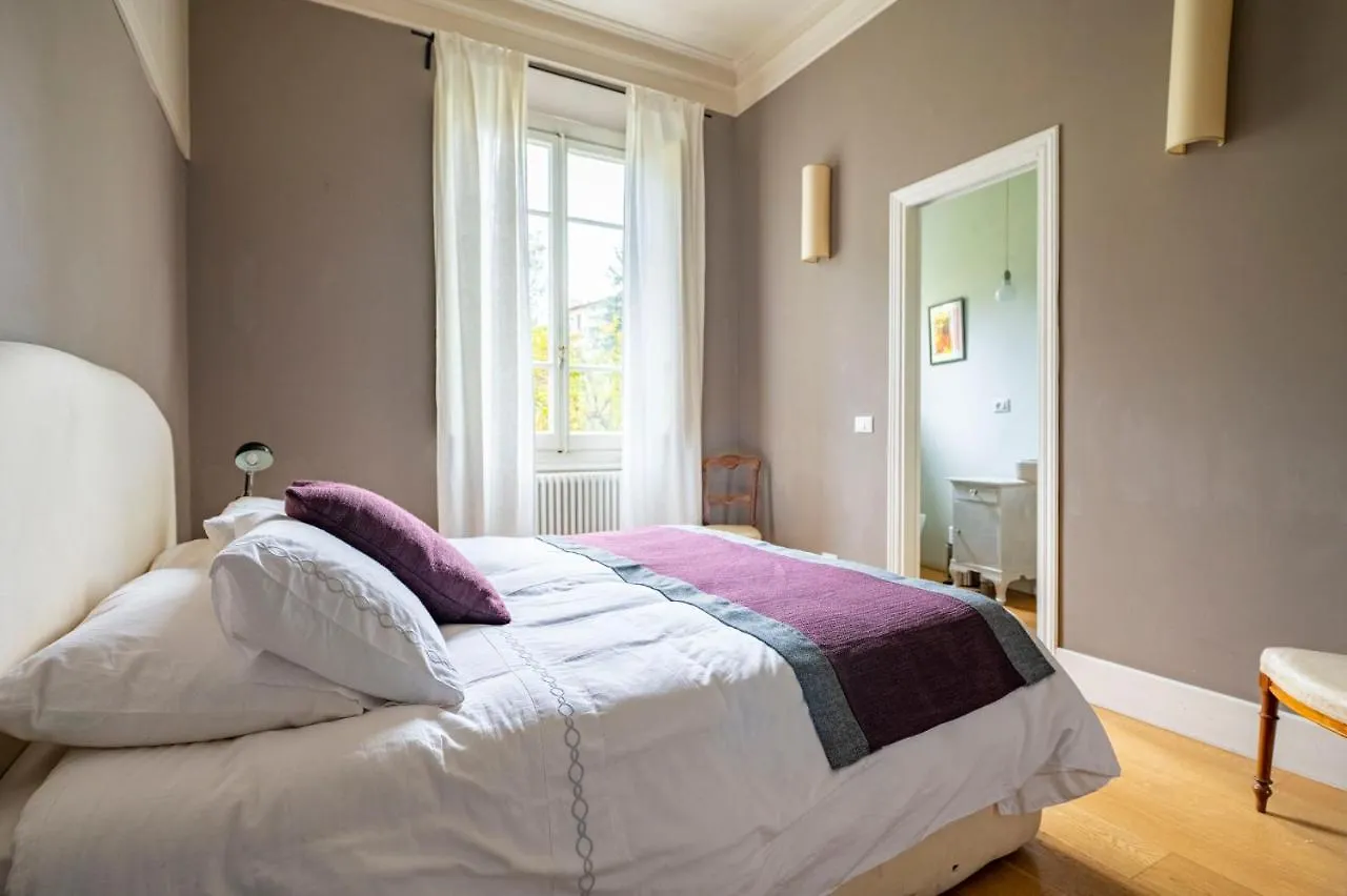 Boutique Apartment With Private Rooms And Garden Oasis Florencja Włochy