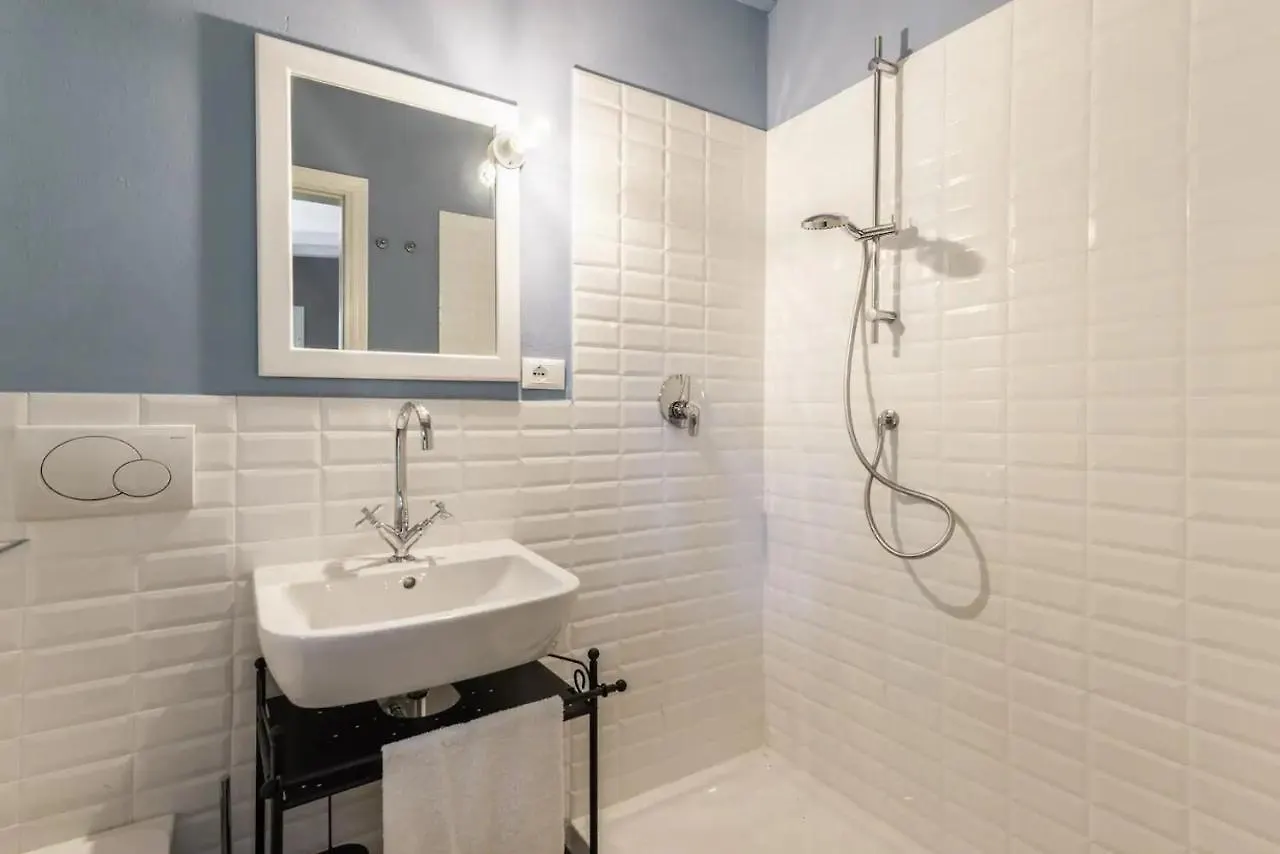 Boutique Apartment With Private Rooms And Garden Oasis Florencja
