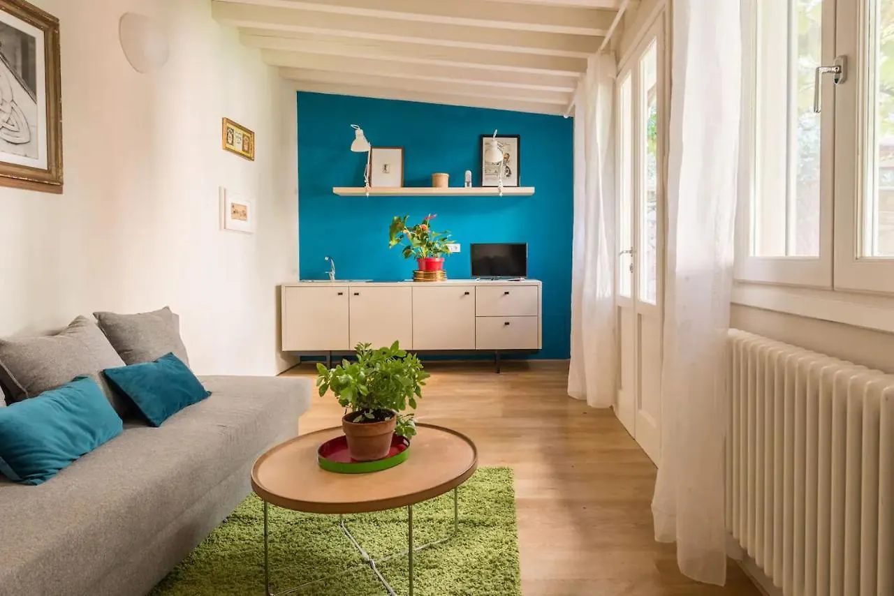 Boutique Apartment With Private Rooms And Garden Oasis Florence