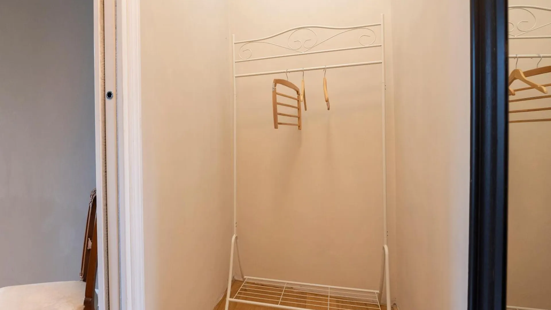 Boutique Apartment With Private Rooms And Garden Oasis Florence
